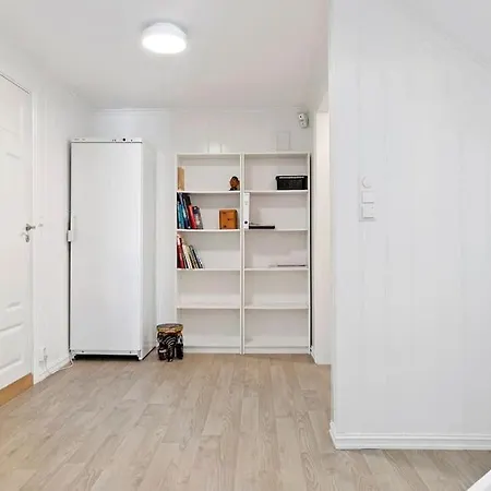 Ferienhaus 3-bedroom Terrace House With Incredible Sea Views *